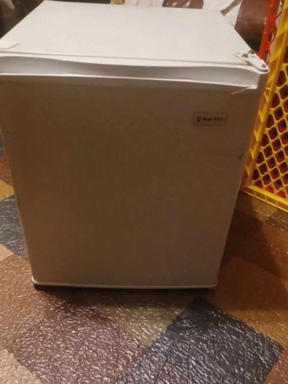 Local pick up ONLY** Tempe, AZ -White Mini Refrigerator By Magic Chef